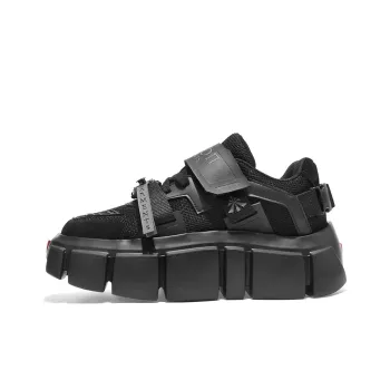 Masongarments Skateboard Shoes Unisex Low Top Moon Ink Black