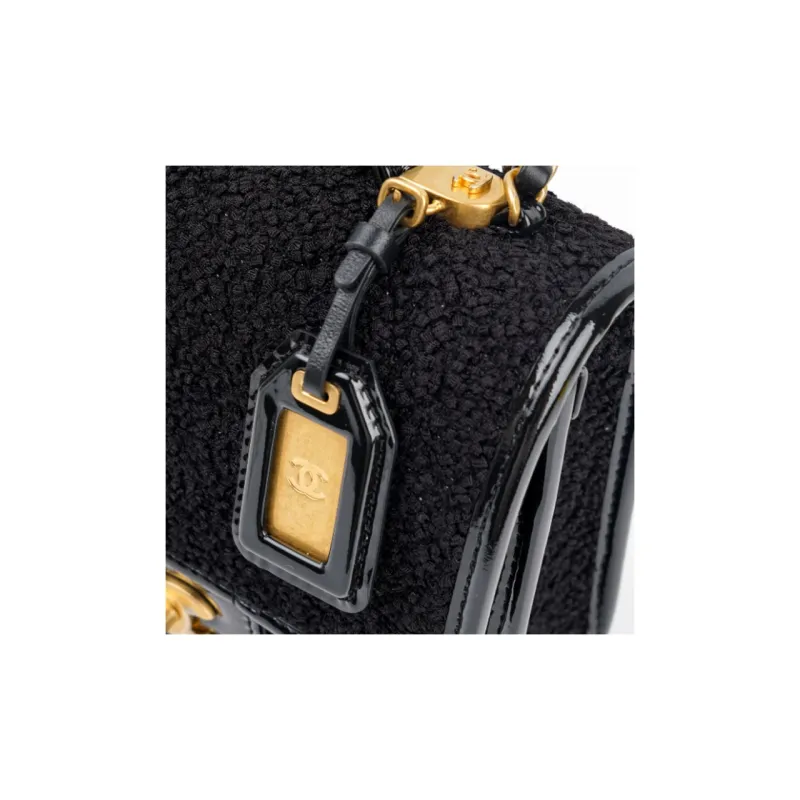CHANEL Twill Soft Woolen With Gold Metal Flap Bag Handbag, Shoulder Bag, Crossbody Bag Trumpets Women's Black-5