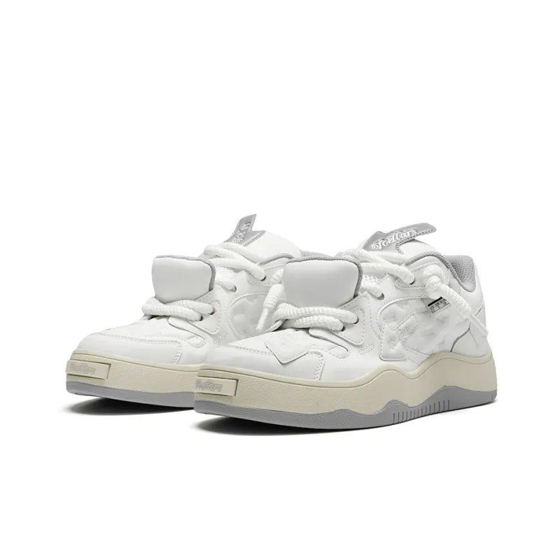 TCELLARS Mid Top Skateboard Shoes Unisex Vintage White Box Limited Edition-3