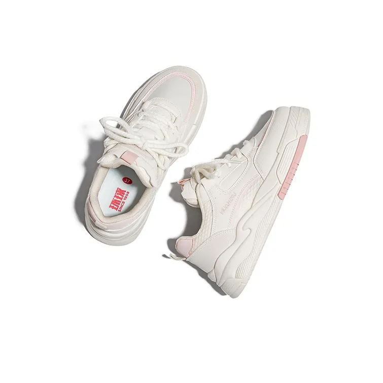 HUANQIU Abrasion Resistant Low Top Skateboard Shoes Women's Beige Pink-3