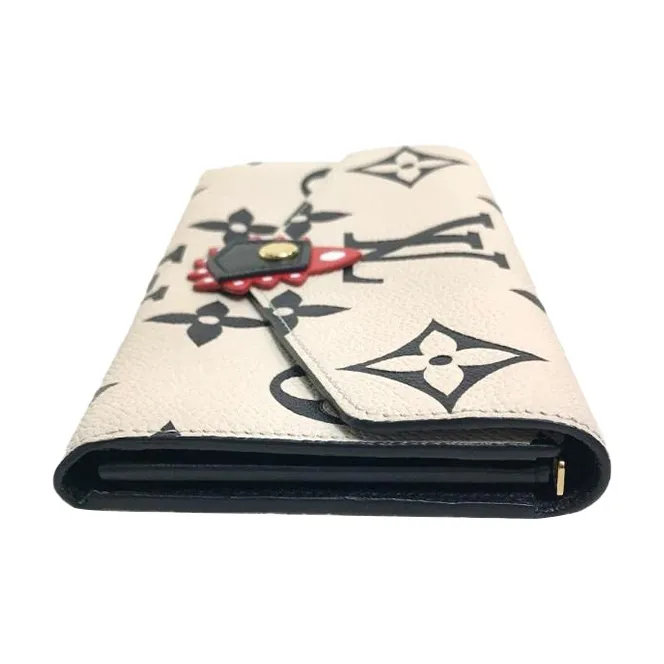 LOUIS VUITTON Crafty Sarah Wallet 16 Card Slot Cream-3