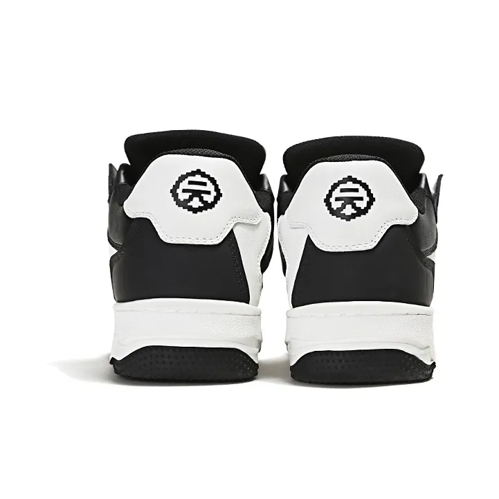 YJ YUAN 2.0 Collection Cushioned Wear Resistant Height Increasing Low Top Skateboard Shoes Unisex Black White-4