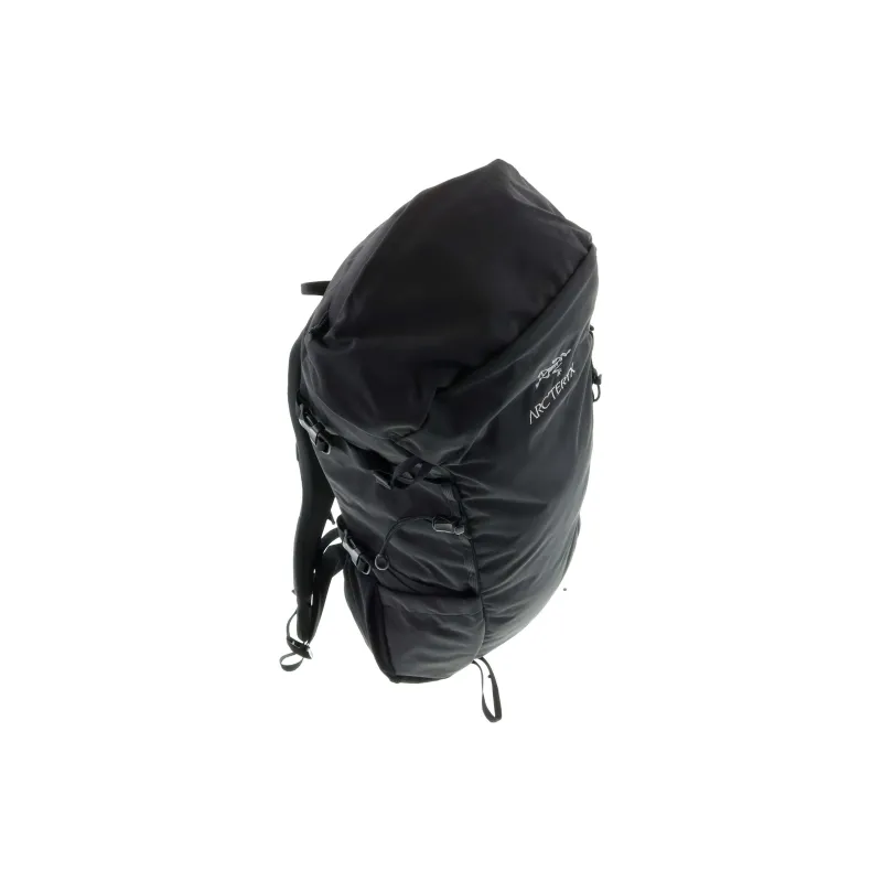 Arcteryx BRIZE Fabric Backpack Regular Unisex Black-4