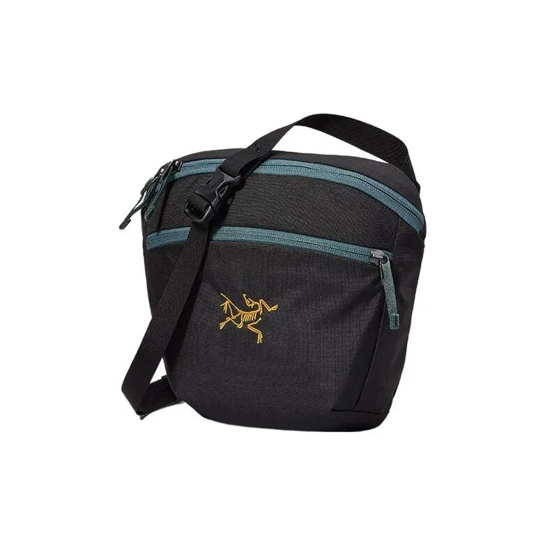 Arcteryx Mantis 2 Recyclable Polyester Fanny Pack Large Size Unisex Pale Peak Color-0