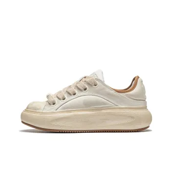 LiNing Yun You C4D Slip Resistant Low Top Casual Shoes Women's Ivory