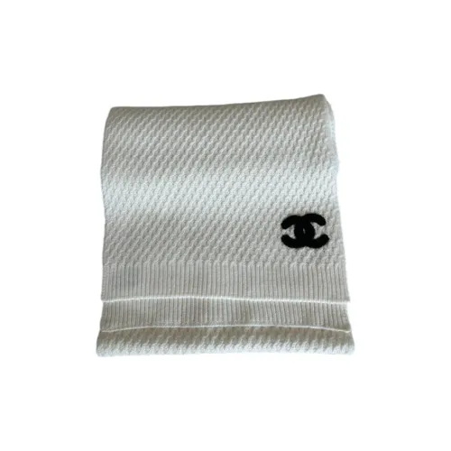 CHANEL Unisex Knit Scarf