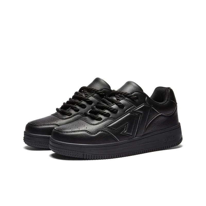 A1 Small White Shoes Coverage Wear-Resistant Lightweight Low-Top Skateboard Shoes Unisex-16