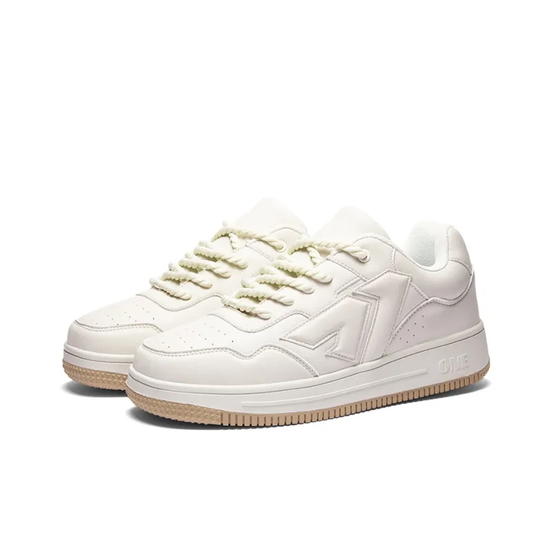 A1 Small White Shoes Coverage Wear-Resistant Lightweight Low-Top Skateboard Shoes Unisex-44