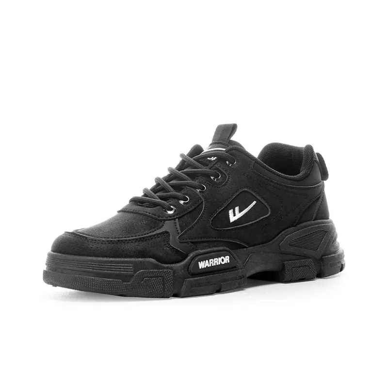 Warrior Low-Top Outdoor Shoes Men's Black-1