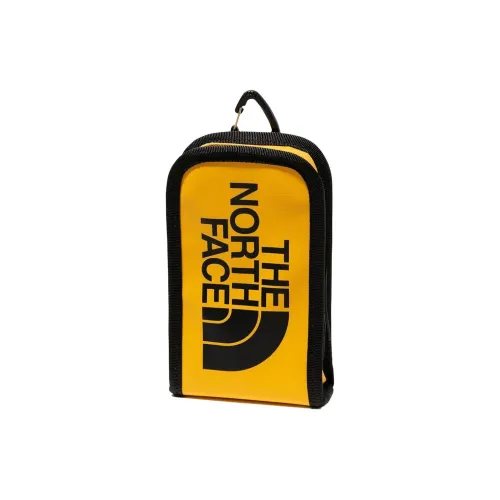 THE NORTH FACE Clutches Peak Meeting Gold