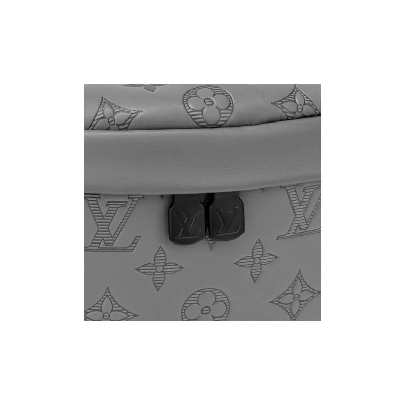 Lv Discovery Bumbag-4