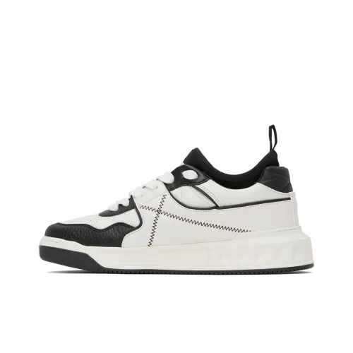 Valentino One Stud Low Top Skateboard Shoes Men's White Black
