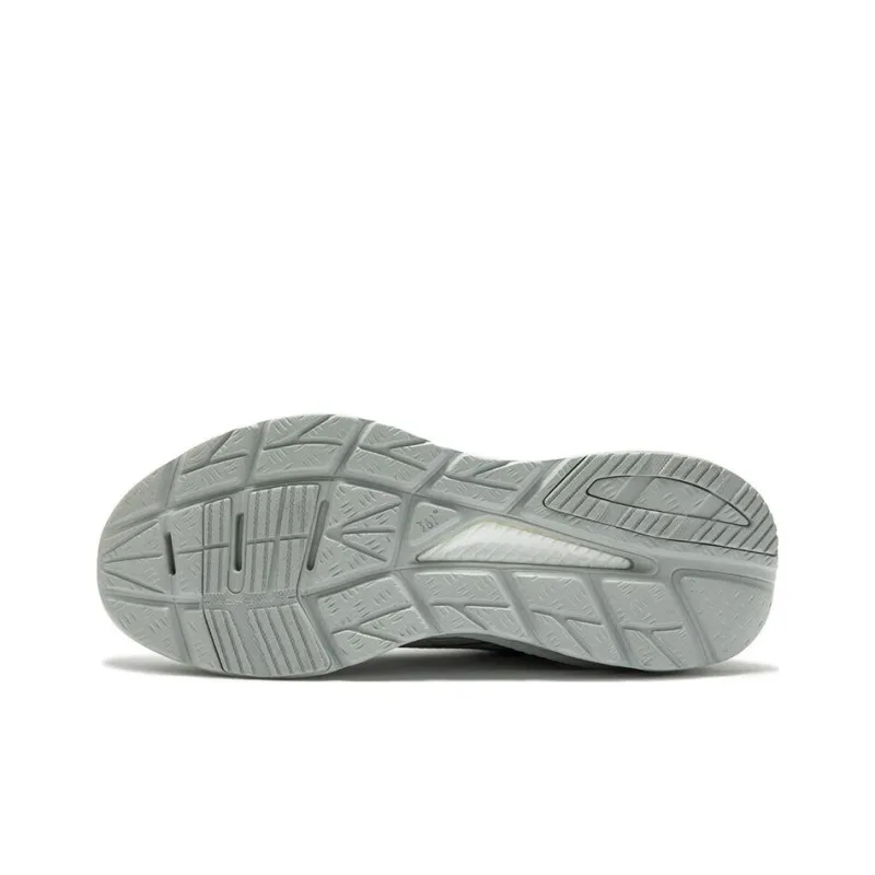 361° Red Flame 3 Slip Resistant Low Top Running Shoes Men's Gray-4