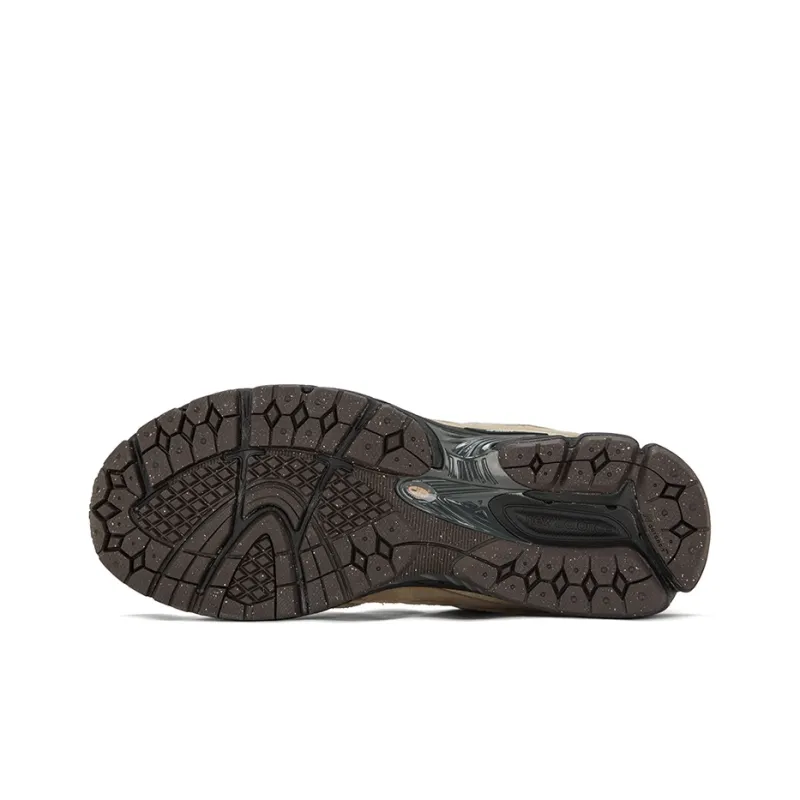 New Balance 2002R Driftwood Black-5
