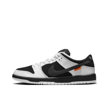 Nike Sb Dunk Low Tightbooth