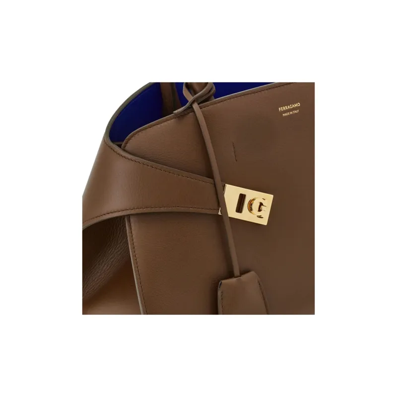 FERRAGAMO Smooth Grain Calfskin Shoulder Bag Crossbody Bag Handbag Small Size Women's Taupe-3