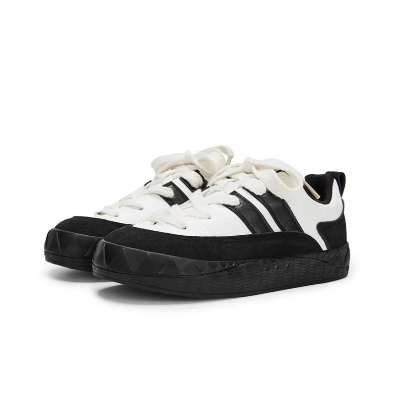 KARLIE KELLER Wear Resistant Height Increasing Low Top Skateboard Shoes Women's Black White-3
