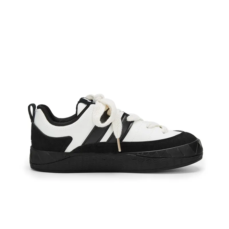 KARLIE KELLER Wear Resistant Height Increasing Low Top Skateboard Shoes Women's Black White-1