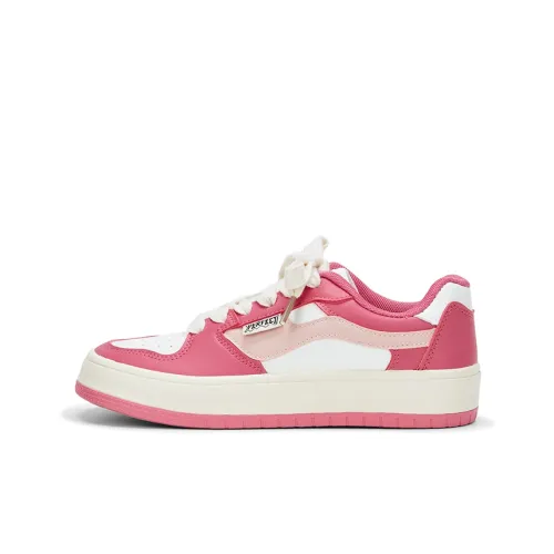 KARLIE KELLER Skateboard Shoes Women's Low-Top Strawberry Red