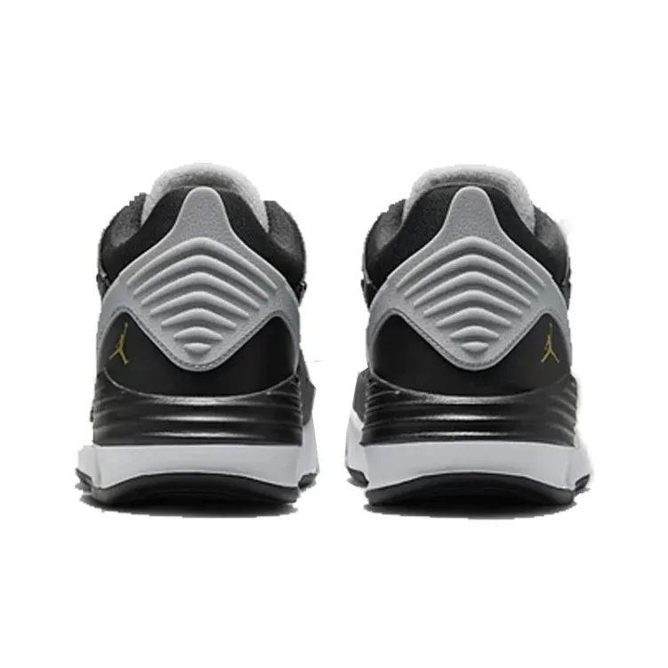 Jordan Max Aura 5 Black Metallic Gold-3