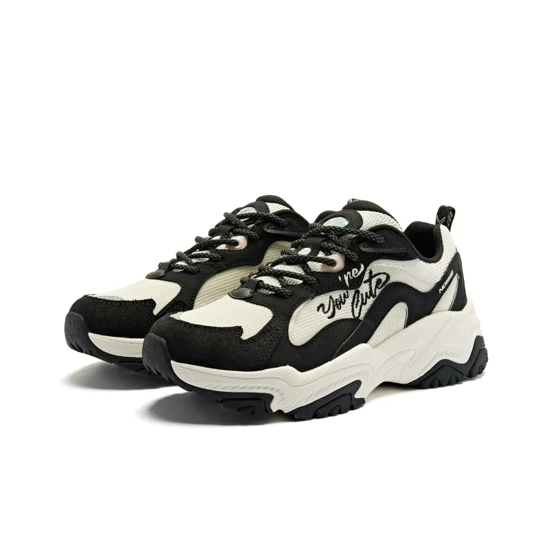 QIAODAN Koi Casual Shoes Women's Low Top Black/Ivory-2