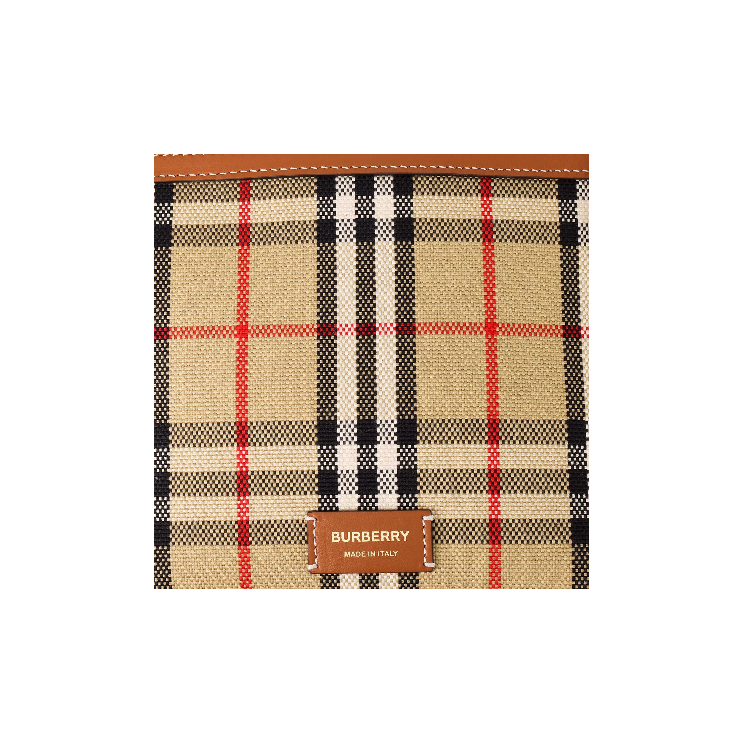 Burberry Handbags - POIZON