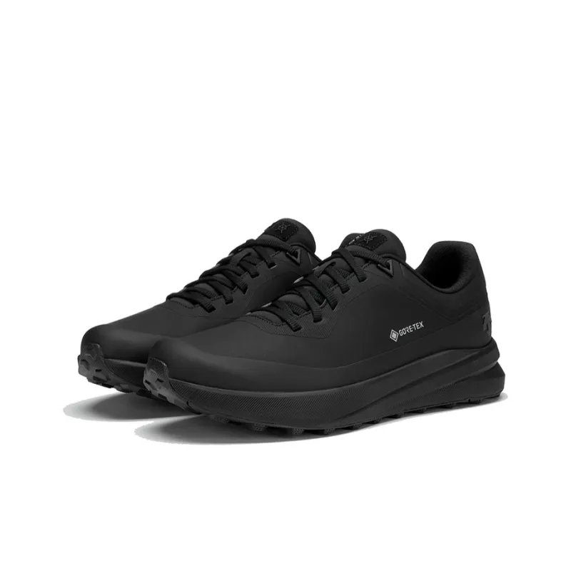 DESCENTE Dualis Low Top Outdoor Shoes Women's Black-2