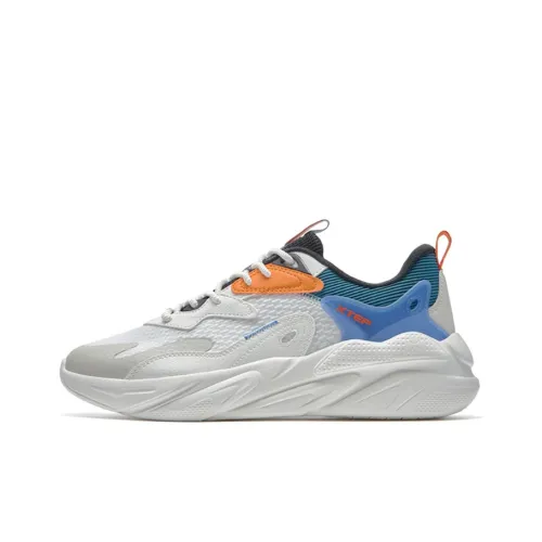 XTEP Xiaoyun Anti Slip Wear Resistant Low Top Sports Casual Shoes Men's White Blue Orange