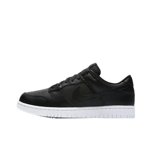 Nike Dunk Low Black/Black-White