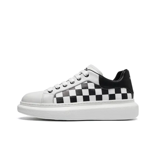 TRUMPPIPE Low Top Skateboard Shoes Men's Black White