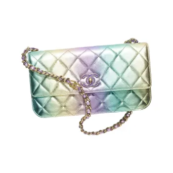 CHANEL Gradient Metallic Lambskin-Feel Mouth Cover Bag Crossbody Bag Large Size Women's Iridescent Pink/Purple/Green
