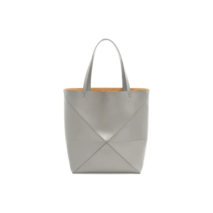 LOEWE Shiny Cow Leather Tote Bag, Shopping Bag, Shoulder Bag, Handbag Large Size Women's Pearl Gray-4