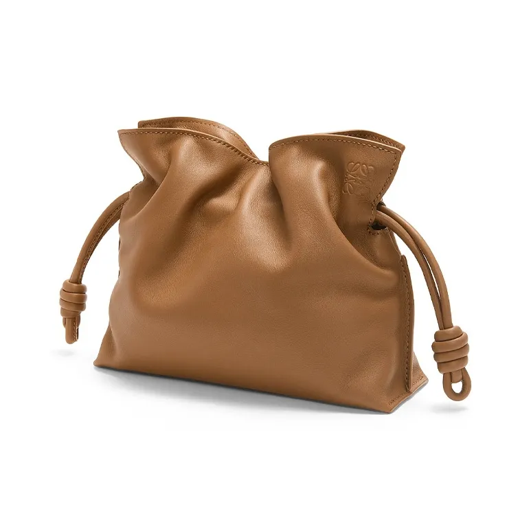 LOEWE Flamenco Clutches-1