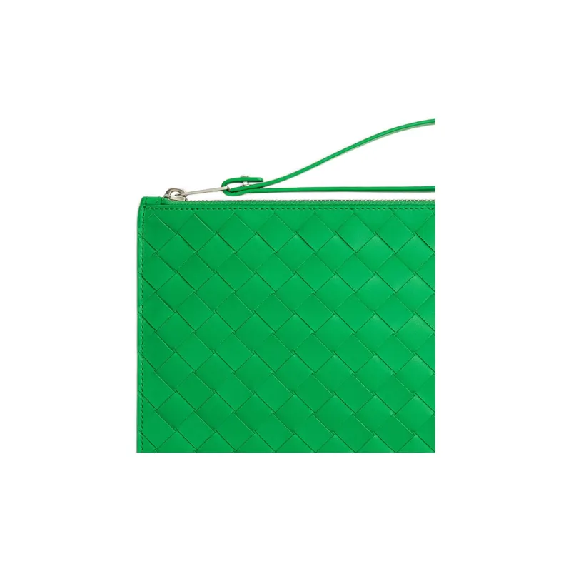 Bottega Veneta Large Intrecciato Pouch-2