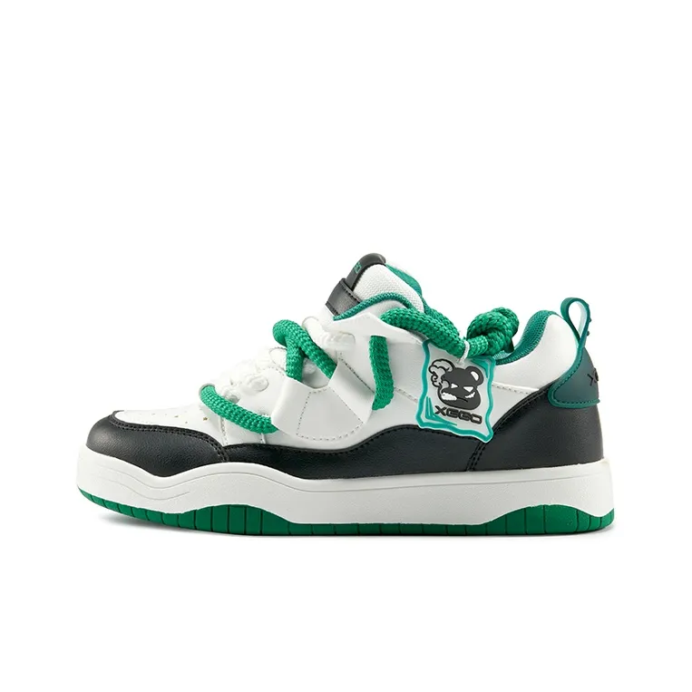 XIANGGUAN Skateboard Shoes Unisex Low Top White/Black/Beige/Green/Gray-0