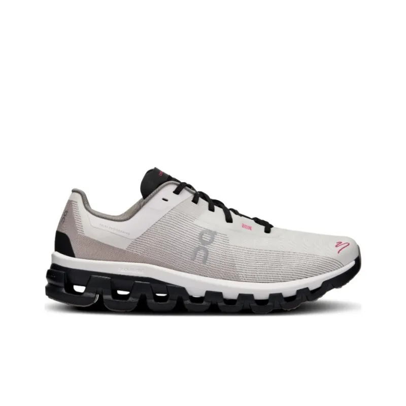 On Cloudflow 4 Distance 'White Black'-1