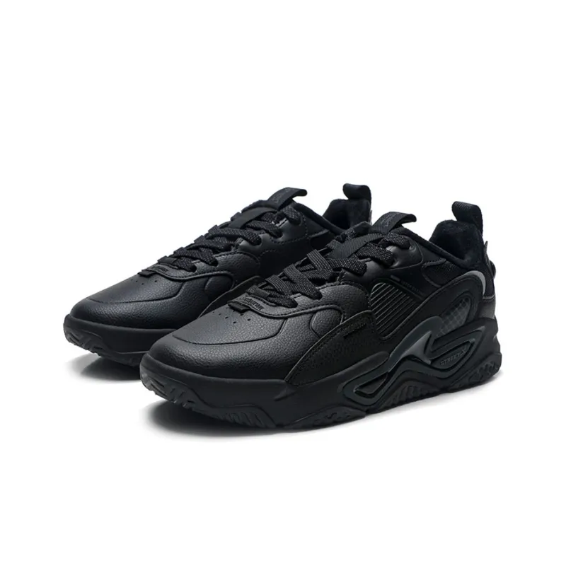 XTEP Anti Slip Wear Resistant Water Resistant Warm Low Top Casual Shoes Men's Black-2