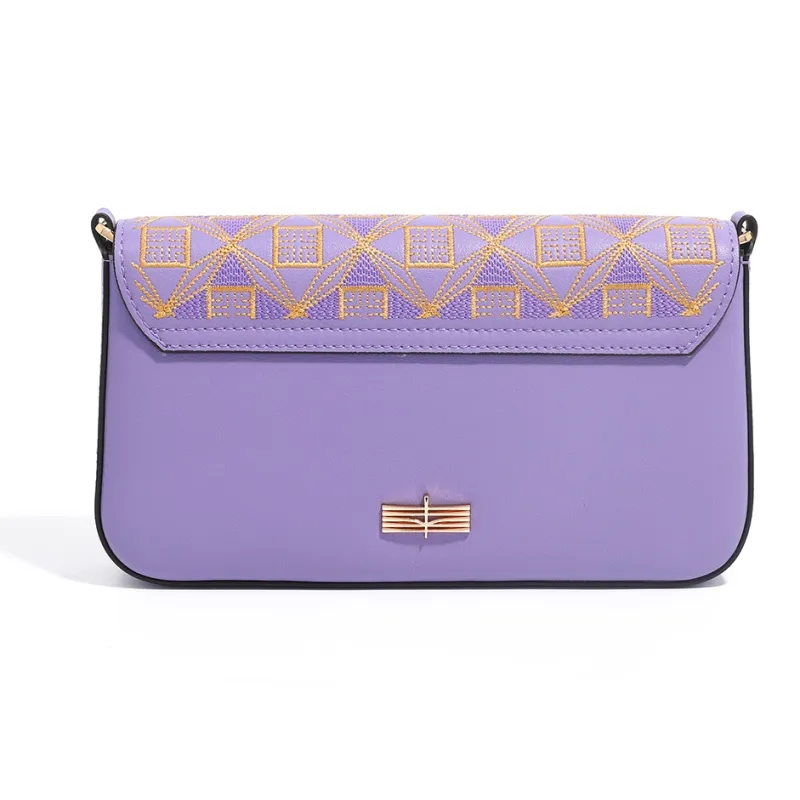 Forever lucky Crossbody Bags-4