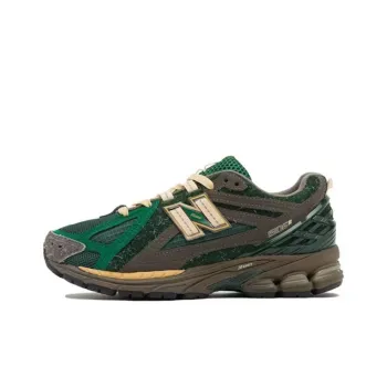 New Balance 1906R Size? Exclusive Diamond District Pack Green