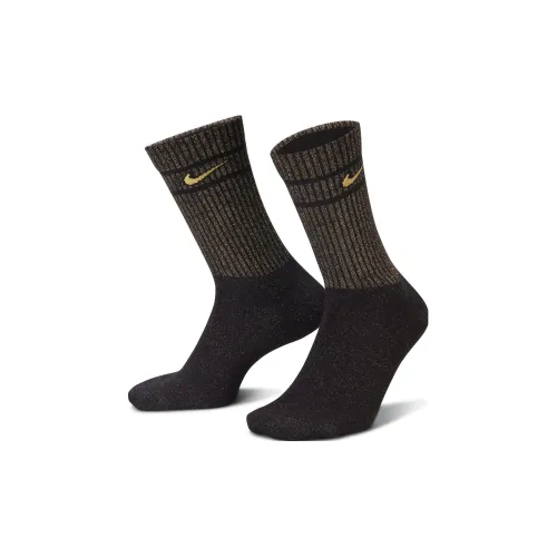 Nike ESSENTIAL Embroidered Logo Mid-Calf Socks 2-Pack Black