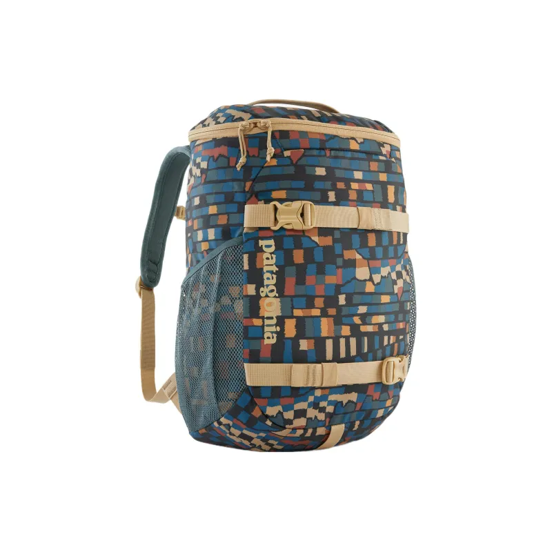 Patagonia Recycled Polyester 18L Backpack Regular Women's Ink Black-1