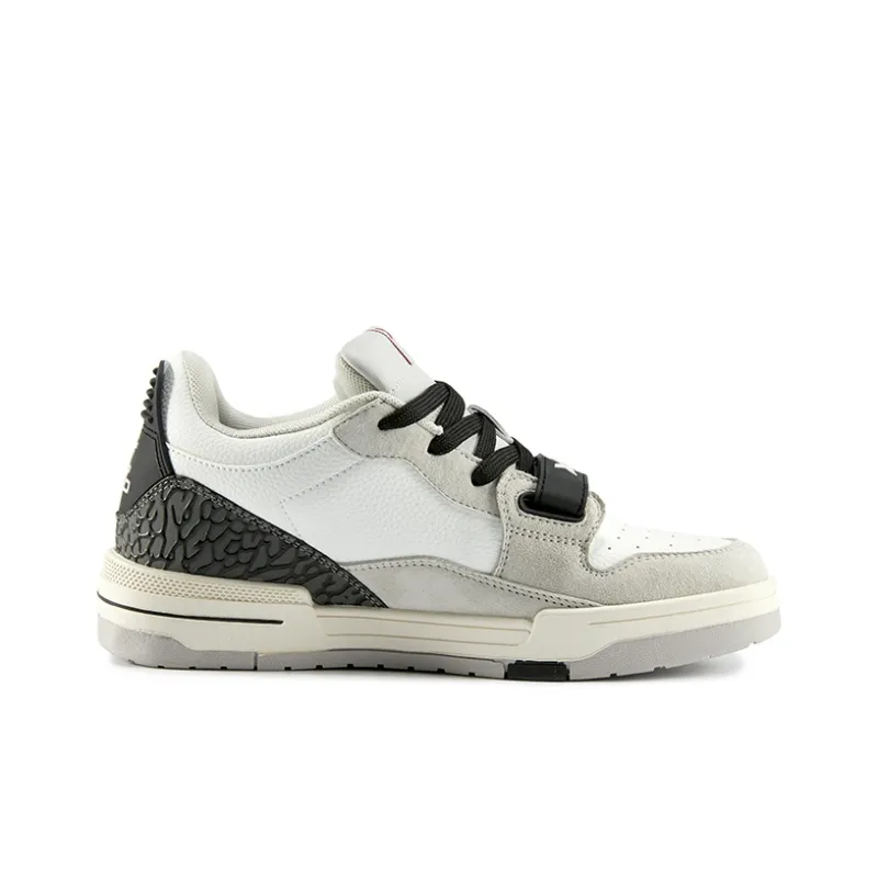 XIANGGUAN XGGO Wear Resistant Slip Resistant Low Top Skateboard Shoes Unisex Gray White-1
