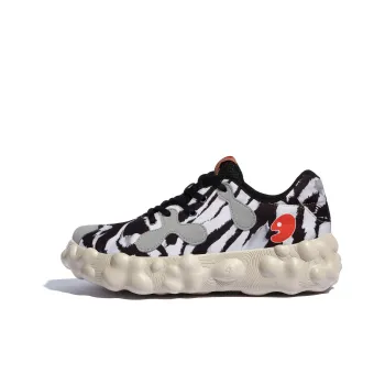 U.IN Painted Travel Shoes Figuras 1 Casual Shoes Unisex