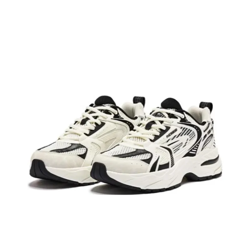 QIAODAN Kaiyuan 1.0 Shock Absorbers With Slip Resistant Features Low Top Casual Shoes Women's Beige Black-2