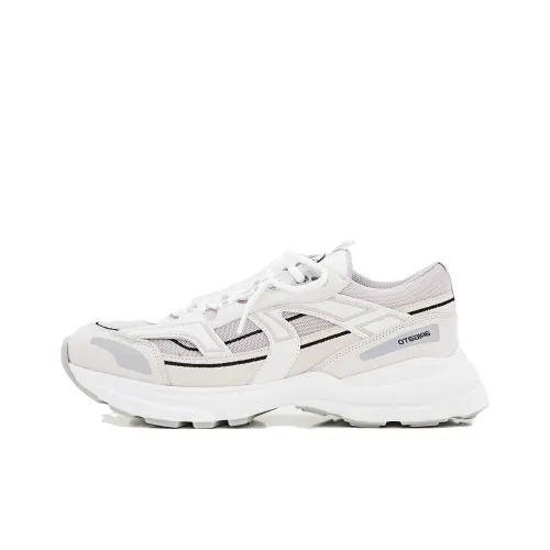 Axel Arigato Casual Shoes Men Low-Top White