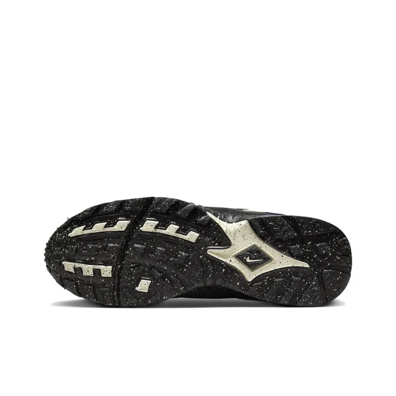 Nike Air Terra Humara Undefeated Black-5