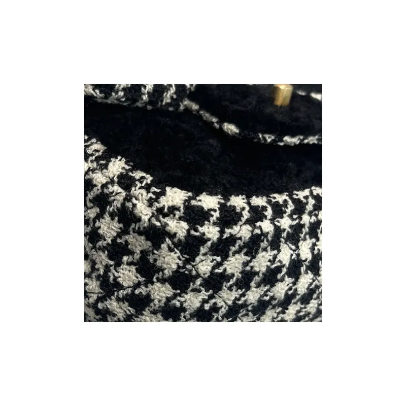 CHANEL Twill Soft Woolen With Gold Metal Flap Bag, Crossbody Bag, Shoulder Bag Trumpets Women's Black & Ivory-6