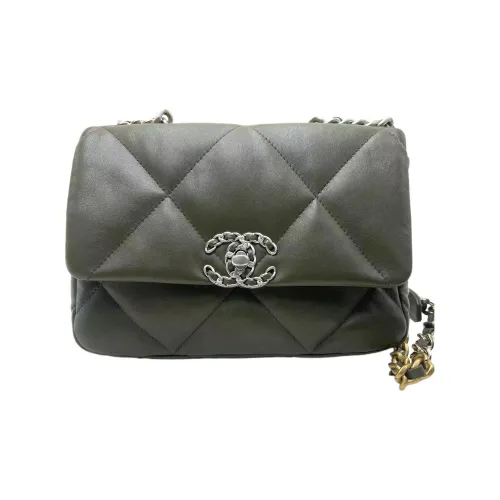CHANEL 19Bag Shiny Lambskin Lipstick Bag Handbag Shoulder Bag Crossbody Bag Small Size Women's Green