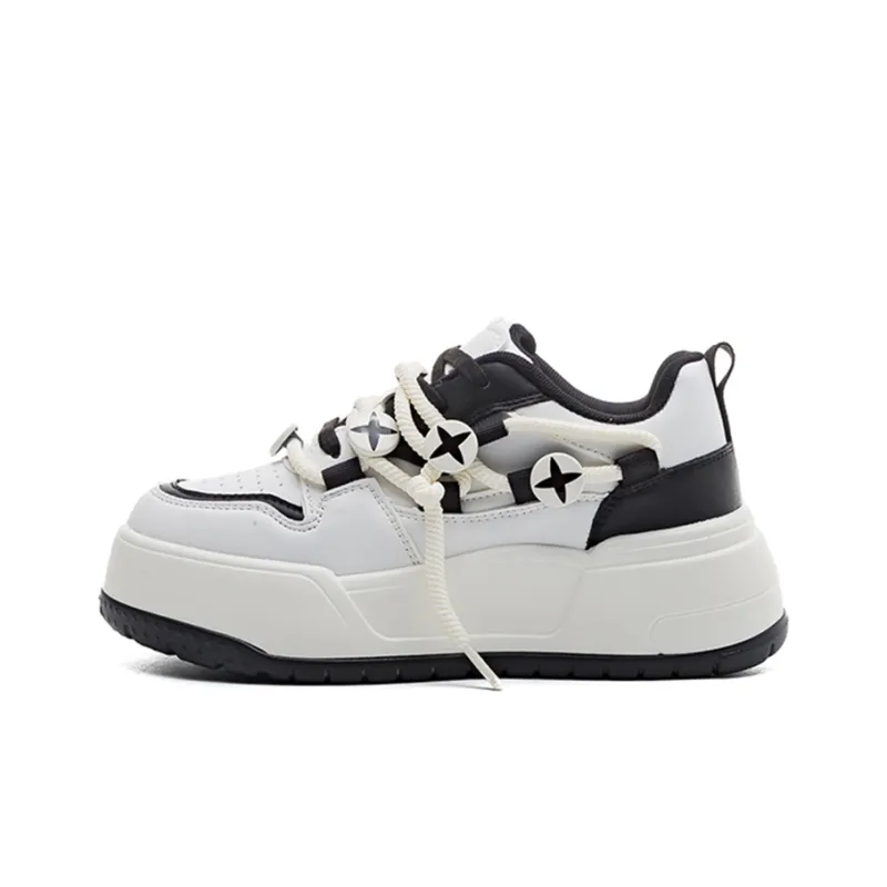 La Chapelle Height Increasing Lightweight Low-Top Skateboard Shoes Women's-10