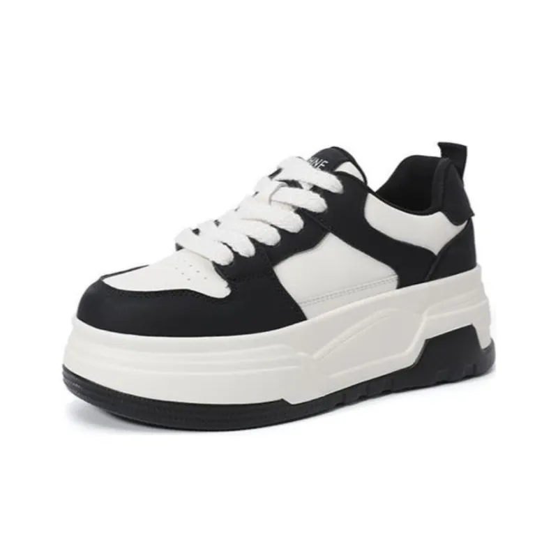 DAPHNE Low Top Skateboard Shoes Women's-3